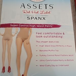 SPANX Red Hot Label High-Waist Panty - BAREST Size